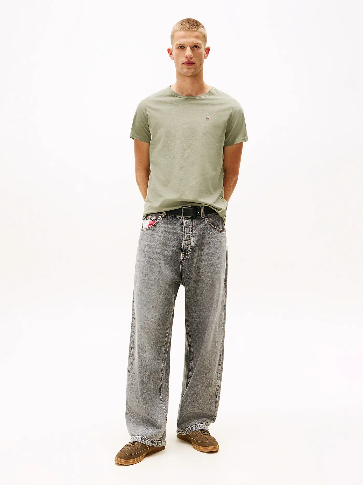 TOMMY JEANS | T-Shirt Slim Fit | olive
